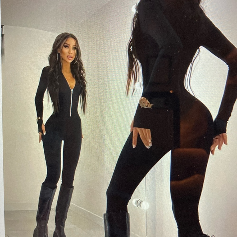 Black jumpsuit front zipper high elasticity knit fabric New Unworn